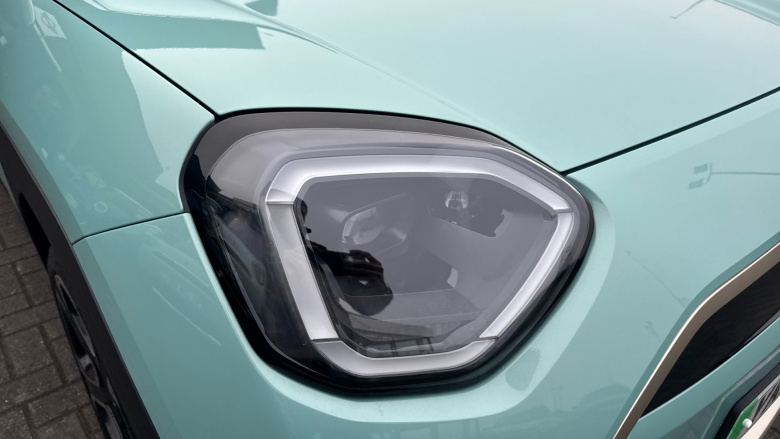 MINI Aceman 135kW E Classic 43kWh 5dr Auto Electric Hatchback